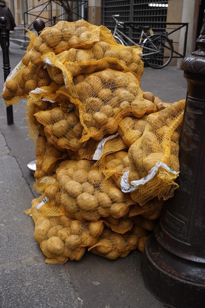 sacks of pommes de terre